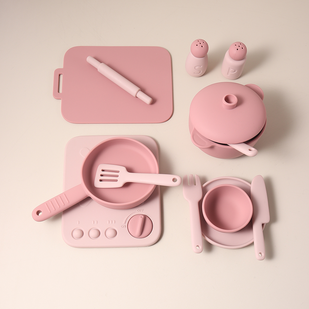 Kids Outdoor Kitchen Accessories - Ensemble de 13 pièces en silicone